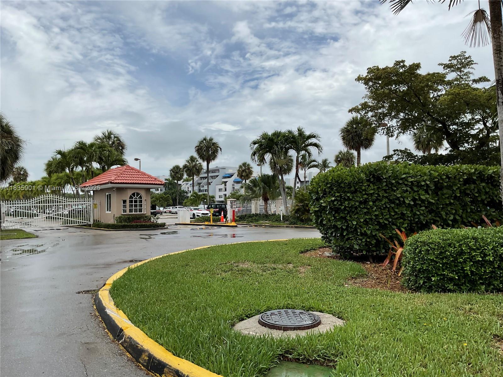 COASTAL TOWERS CONDO - Residential