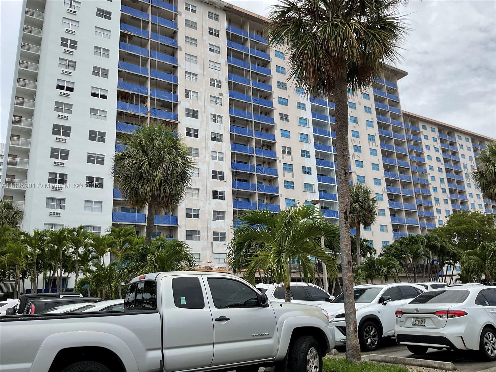 400 Kings Point Dr 623