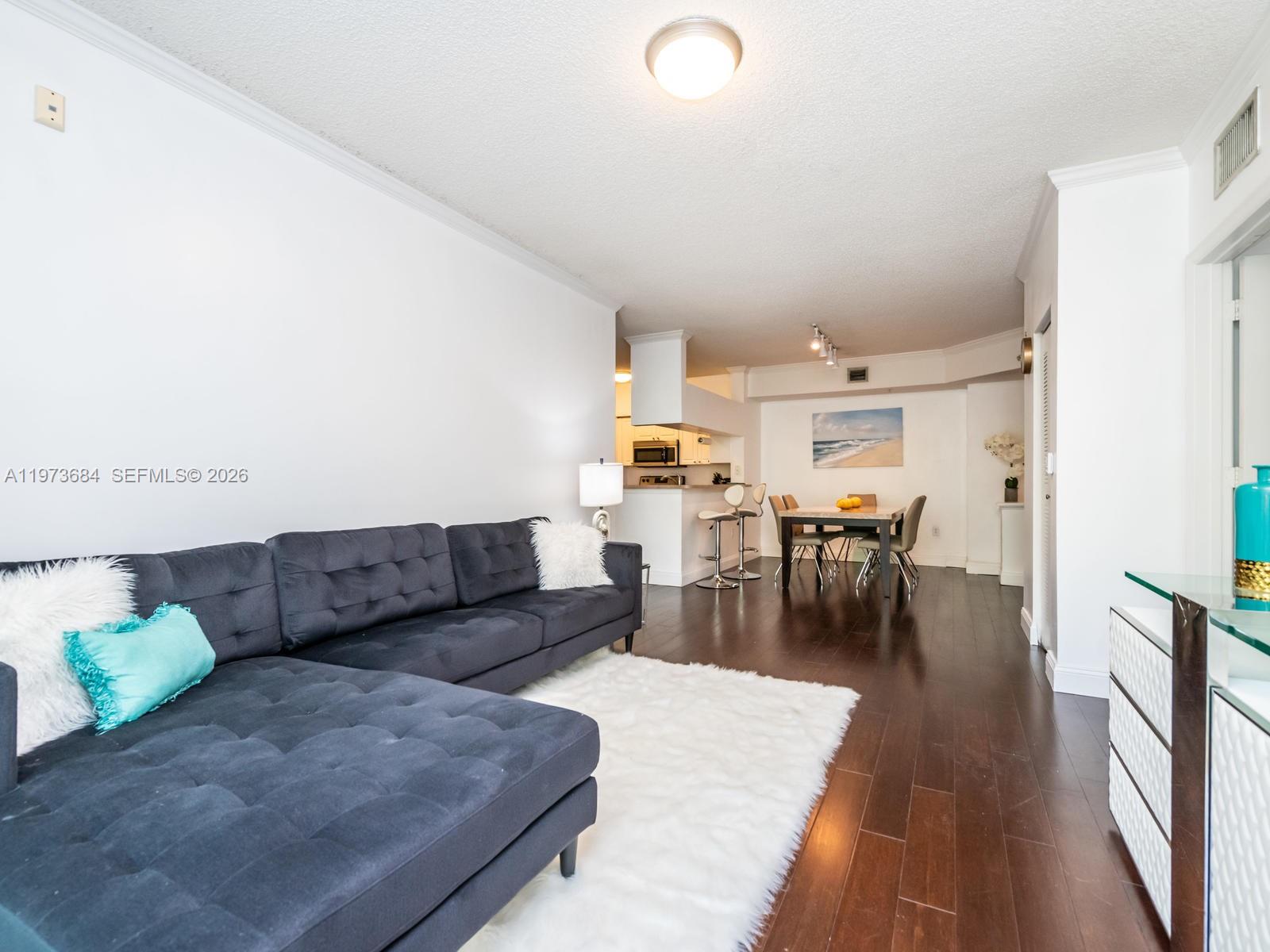 PORTO BELLAGIO CONDO - Residential