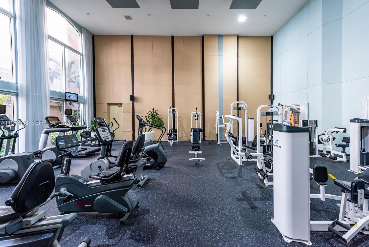 PORTO BELLAGIO CONDO - Residential