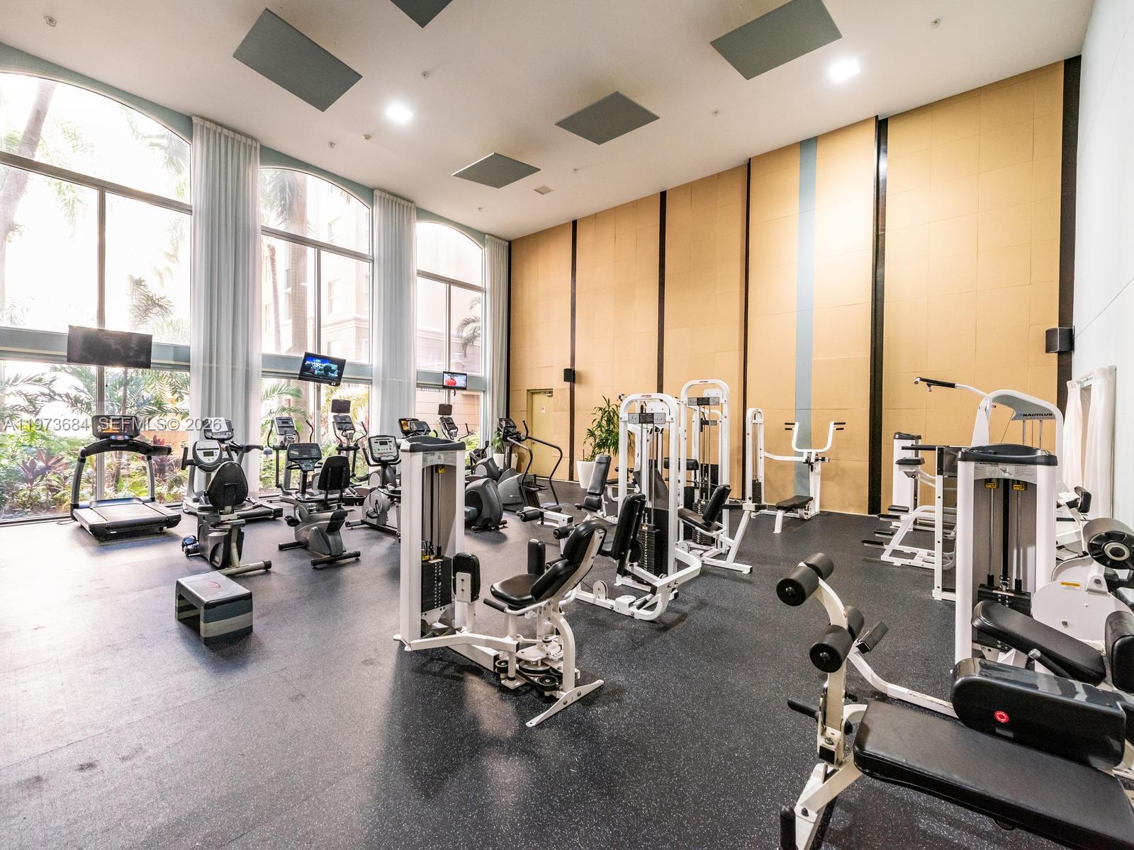 PORTO BELLAGIO CONDO - Residential