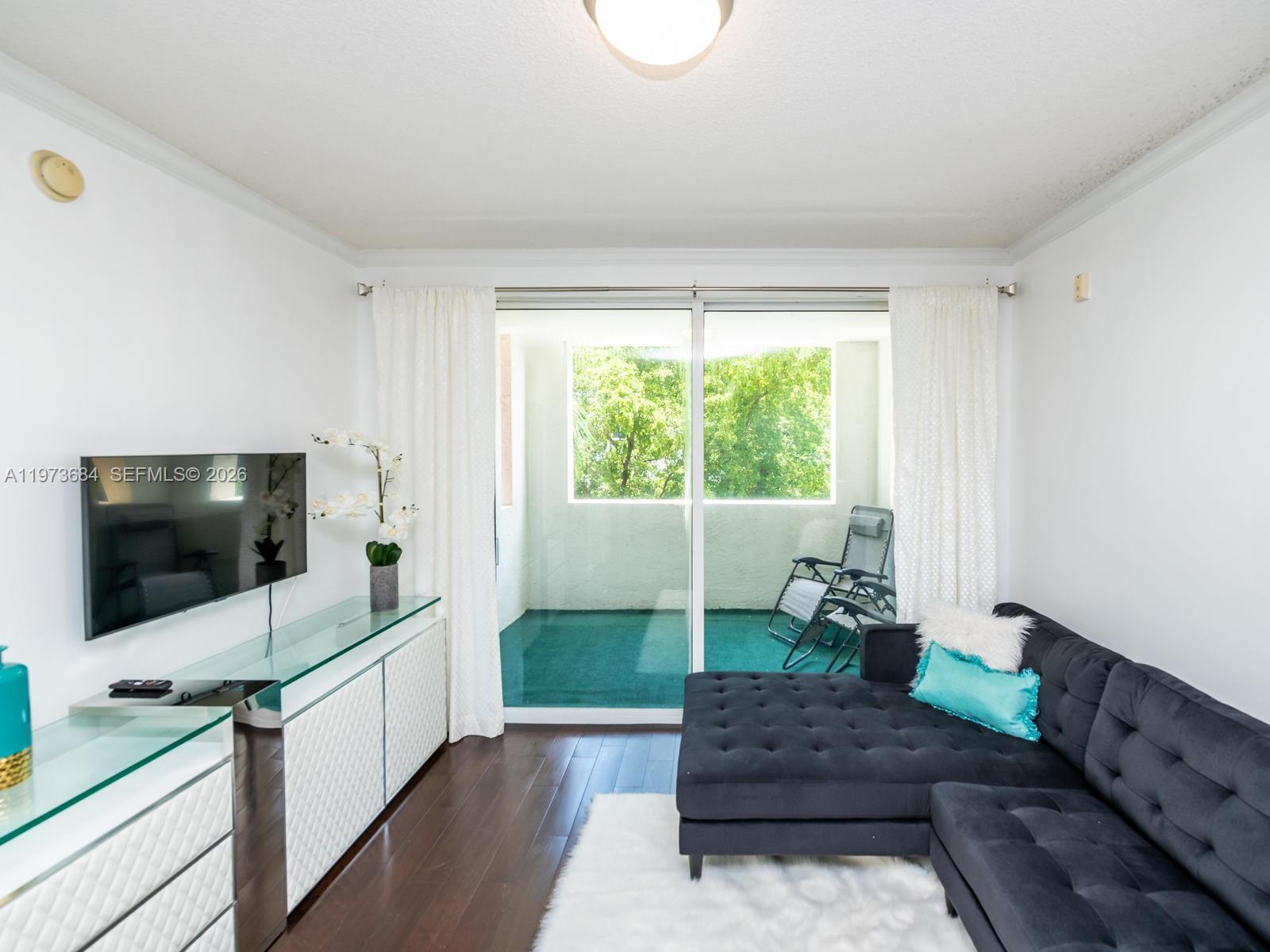 PORTO BELLAGIO CONDO - Residential