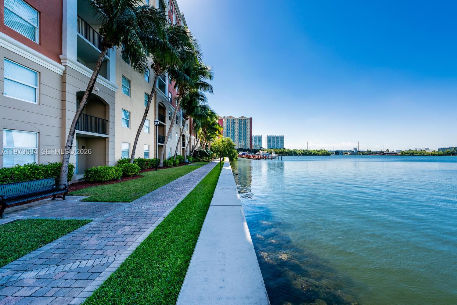 PORTO BELLAGIO CONDO - Residential