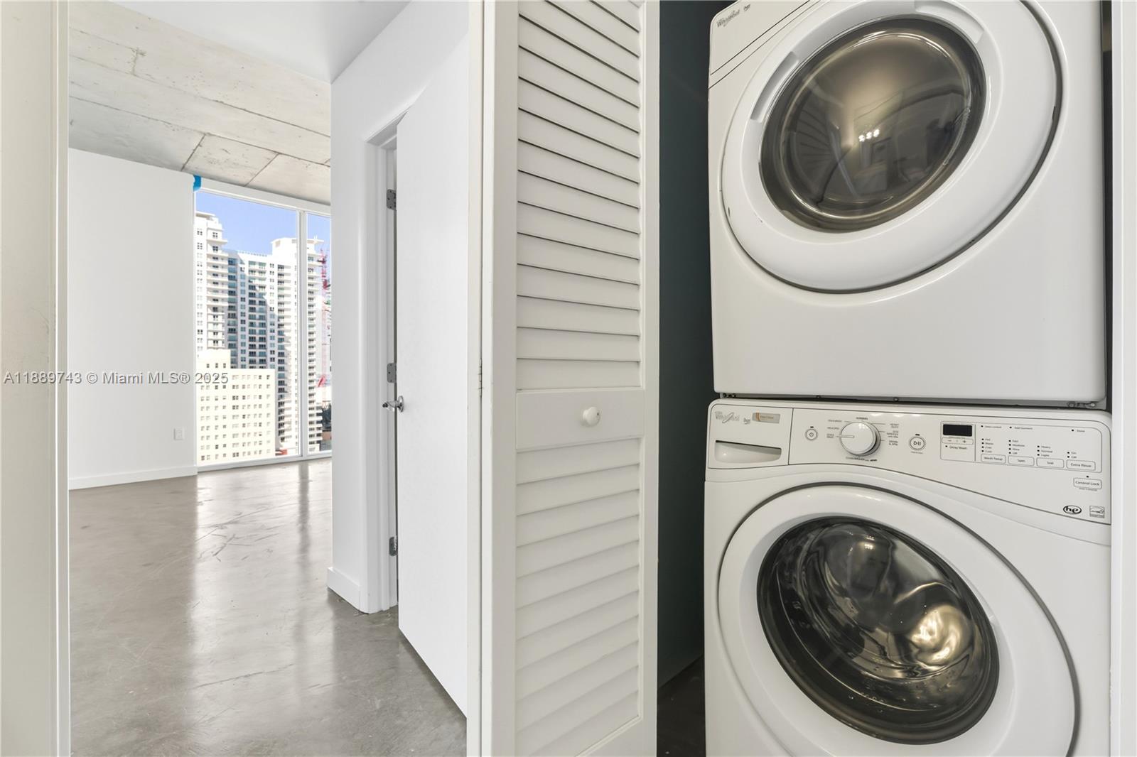 CENTRO CONDO - Residential