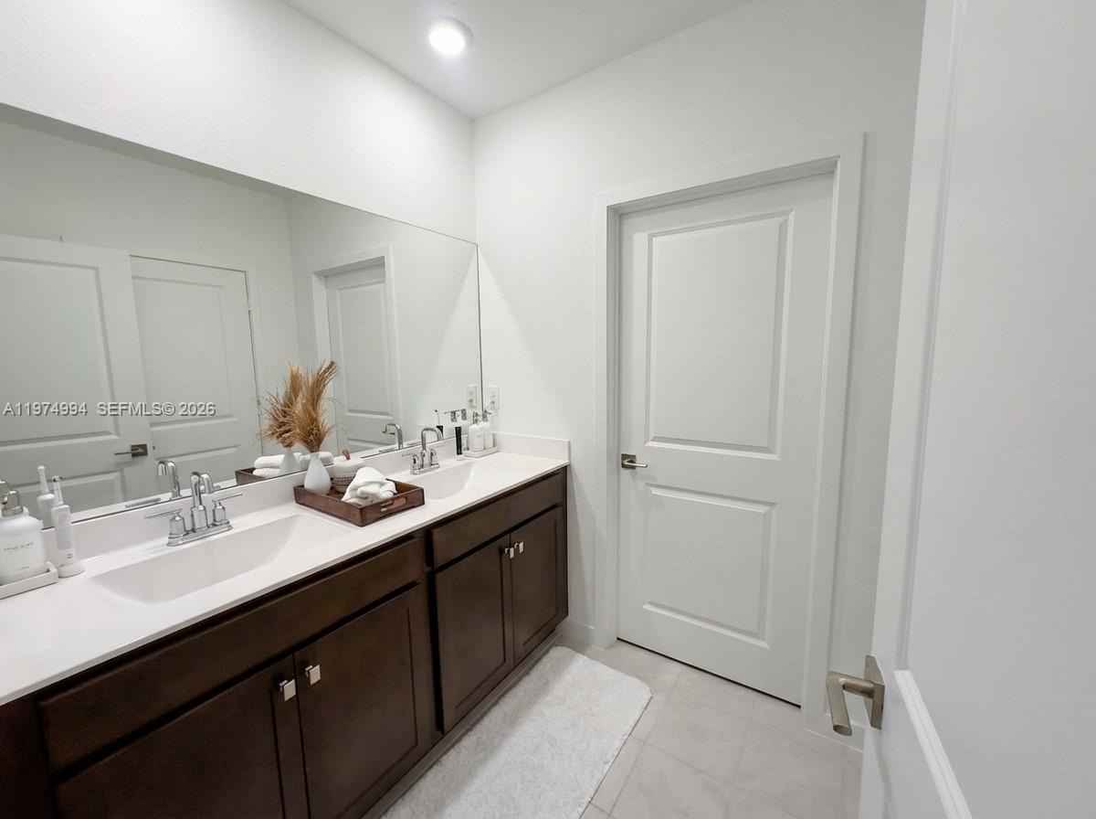 CEDAR AT KEYS GATE - Residential