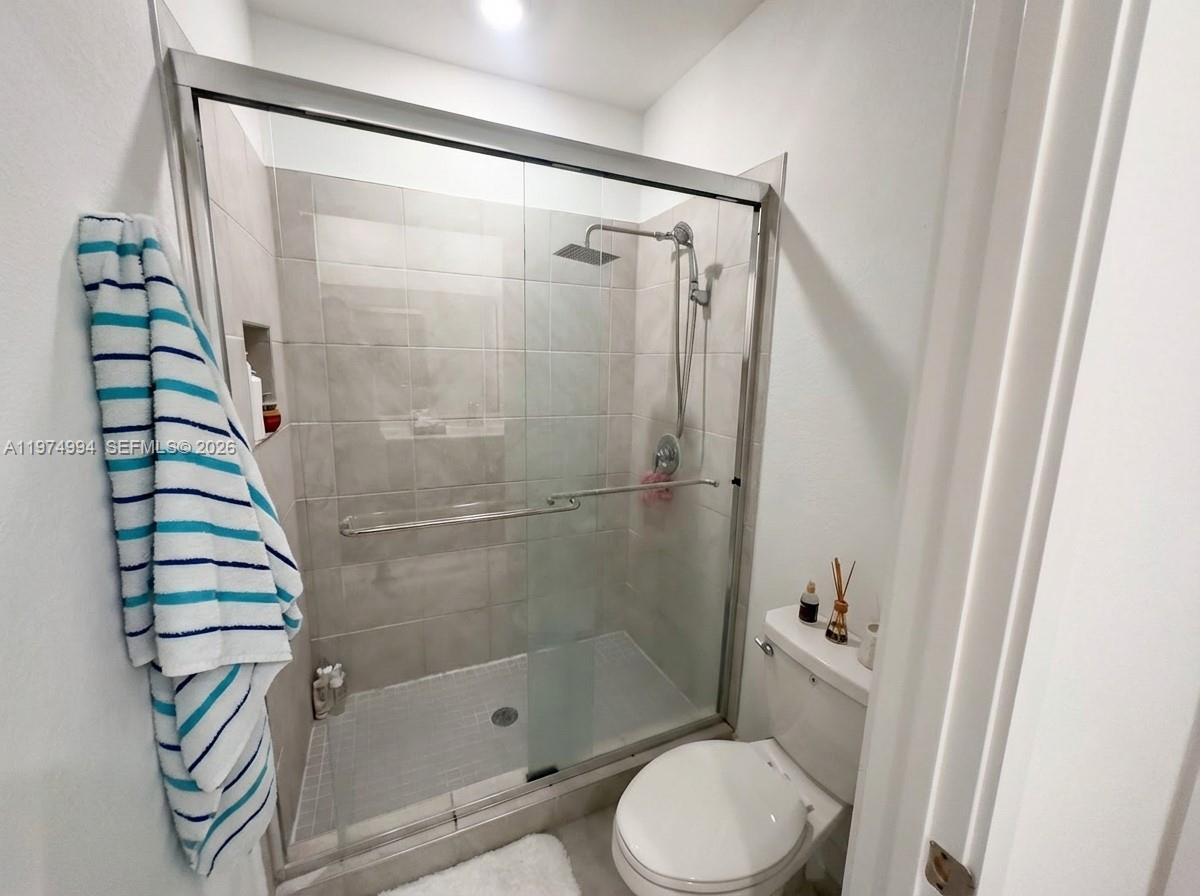 CEDAR AT KEYS GATE - Residential