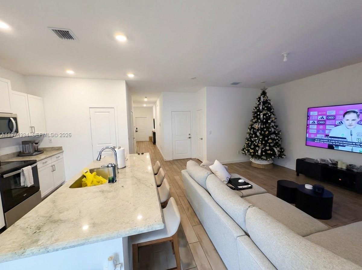 CEDAR AT KEYS GATE - Residential