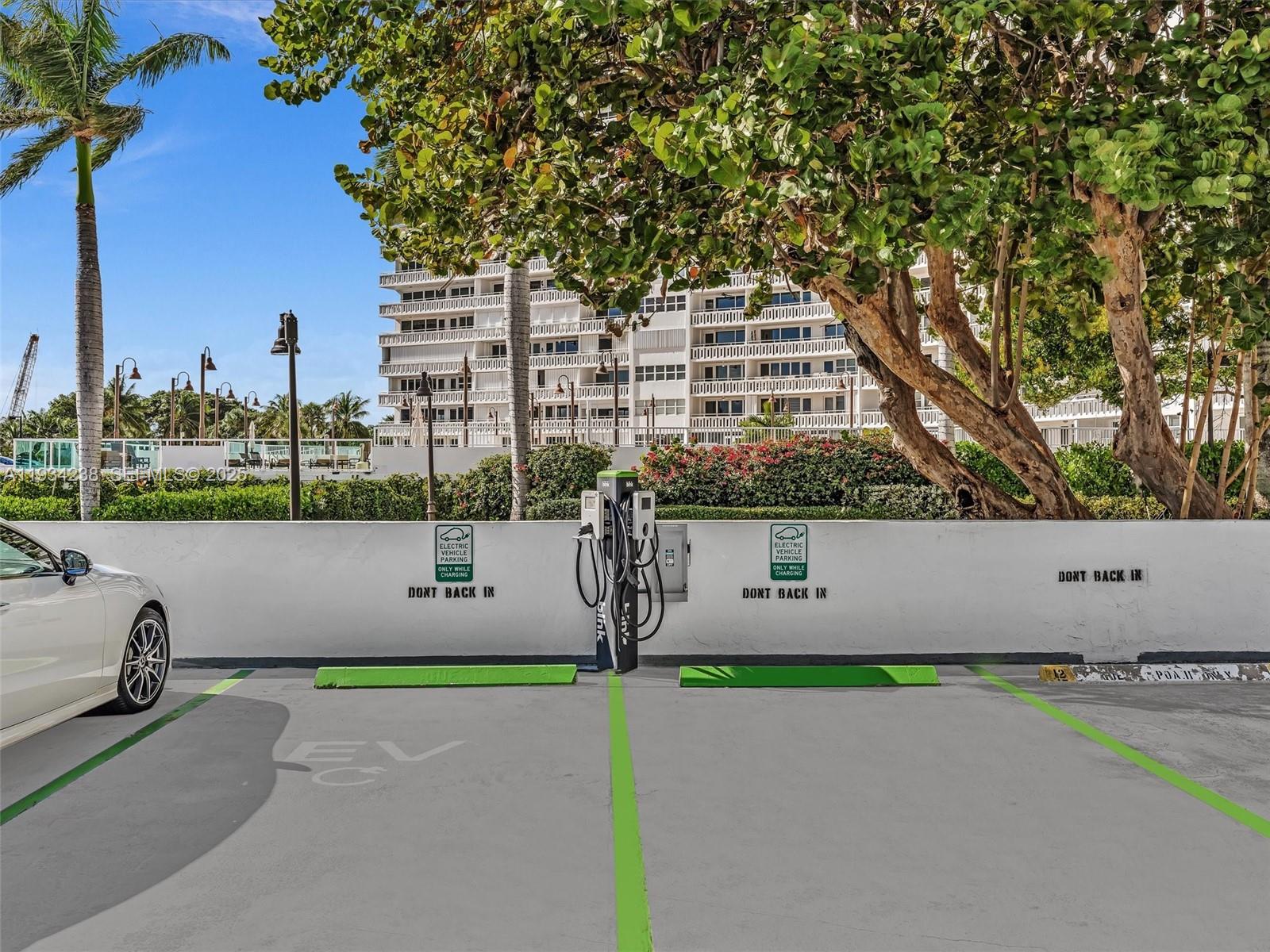 POINT OF AMERICAS II - Residential