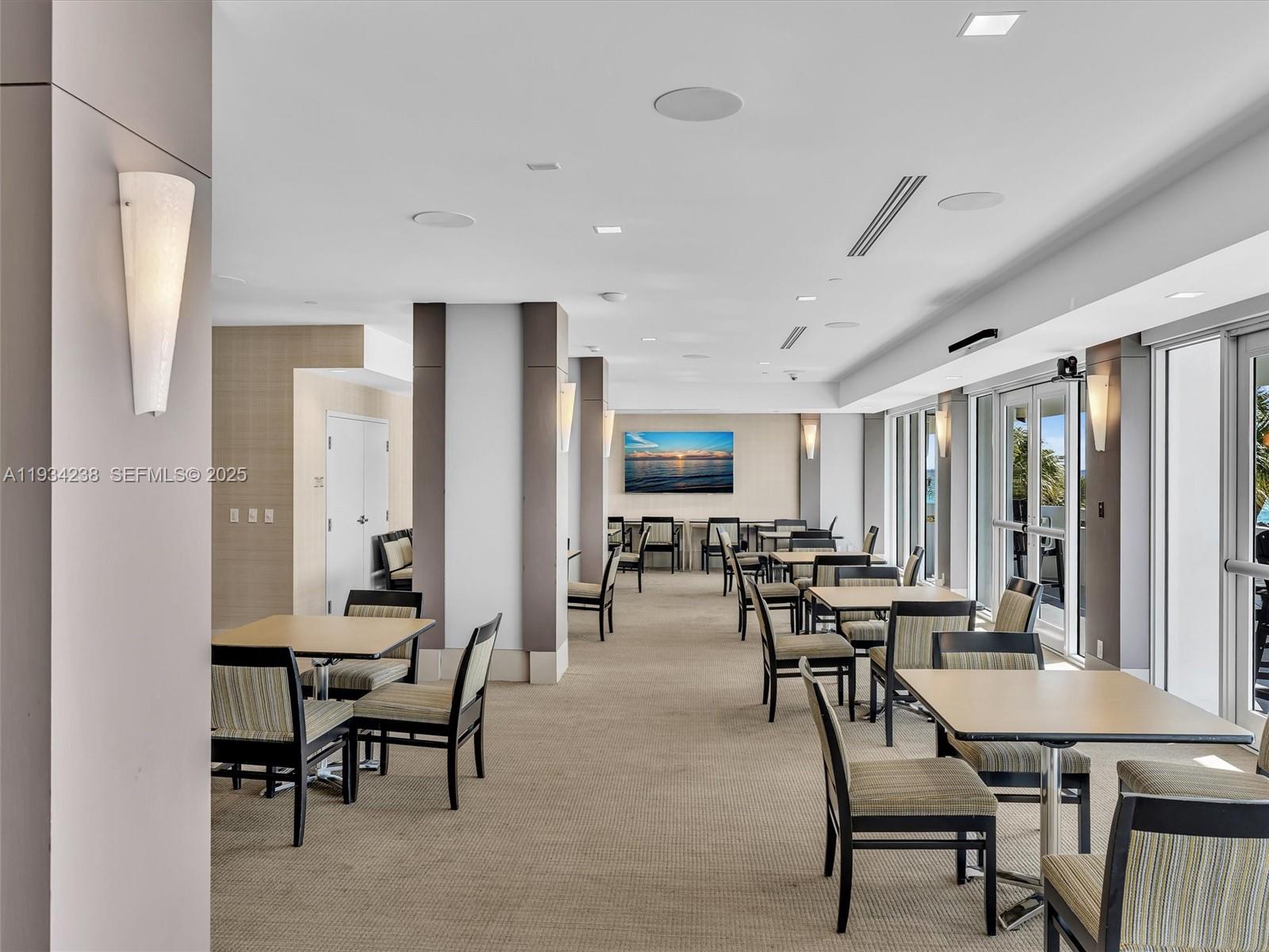 POINT OF AMERICAS II - Residential