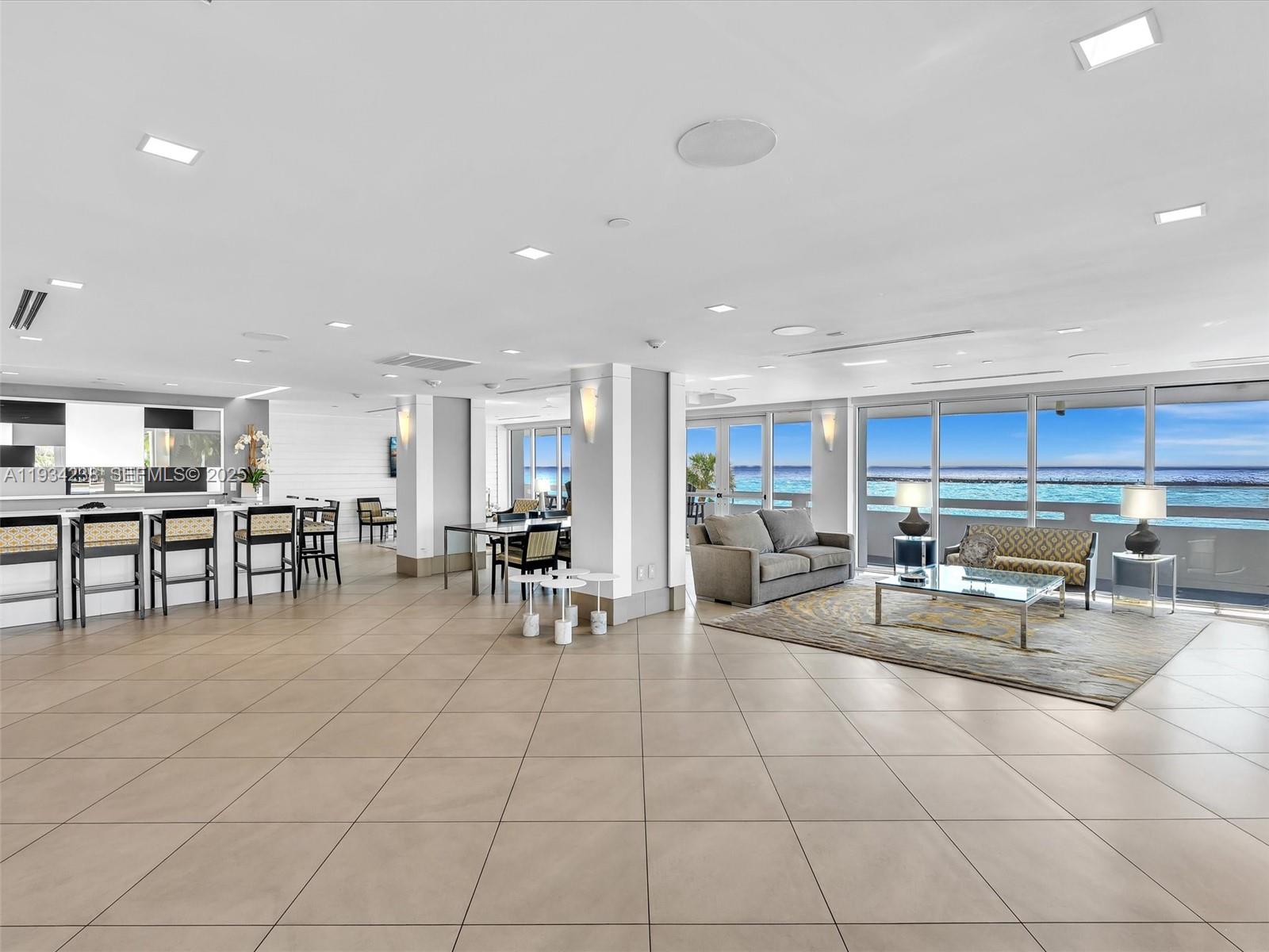 POINT OF AMERICAS II - Residential