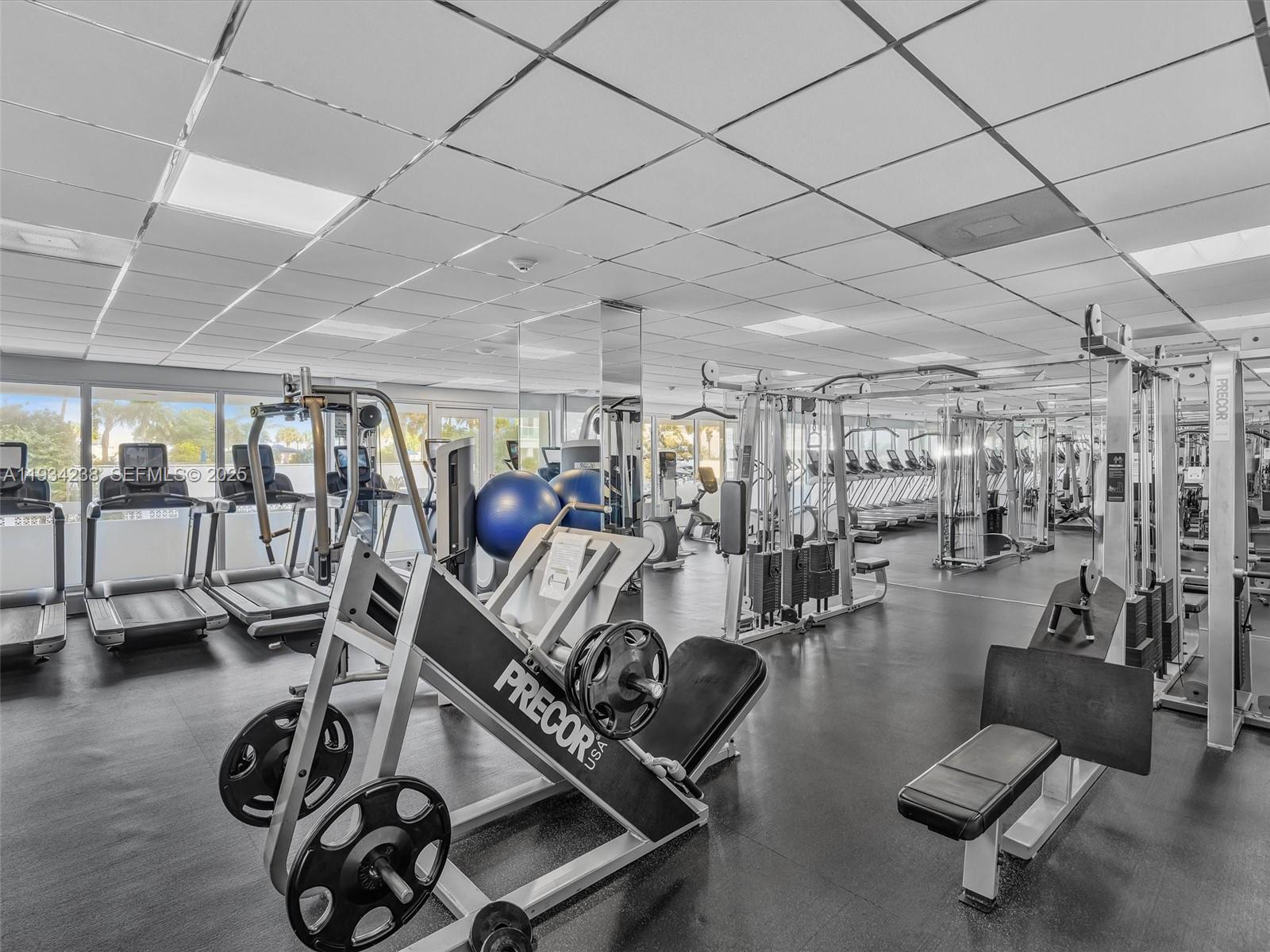 POINT OF AMERICAS II - Residential