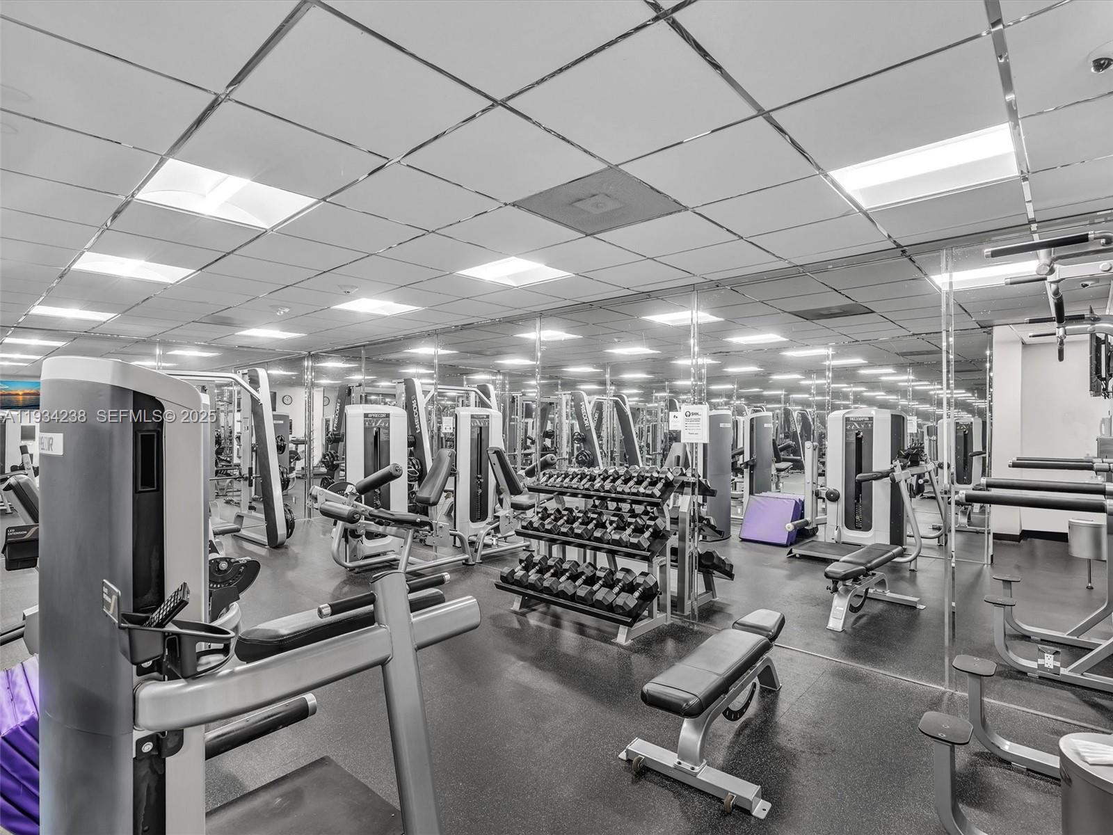 POINT OF AMERICAS II - Residential