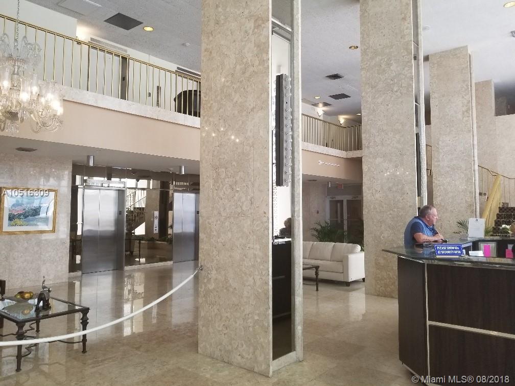 Seasonal rental in the Amazing Galt Mile! This very large 2 bedroom and 2 bathroom condo is remodeled and fully furnished. Spending your Winter on the Galt Mile is officially Living the Dream! Enjoy the most Amazing Views from the Rooftop Pool! Will not last, Act Now!