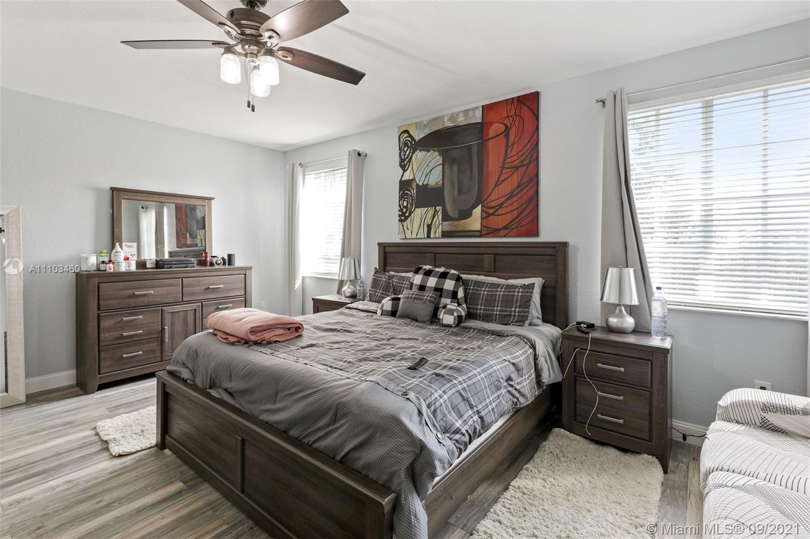 COCONUT CAY - Residential