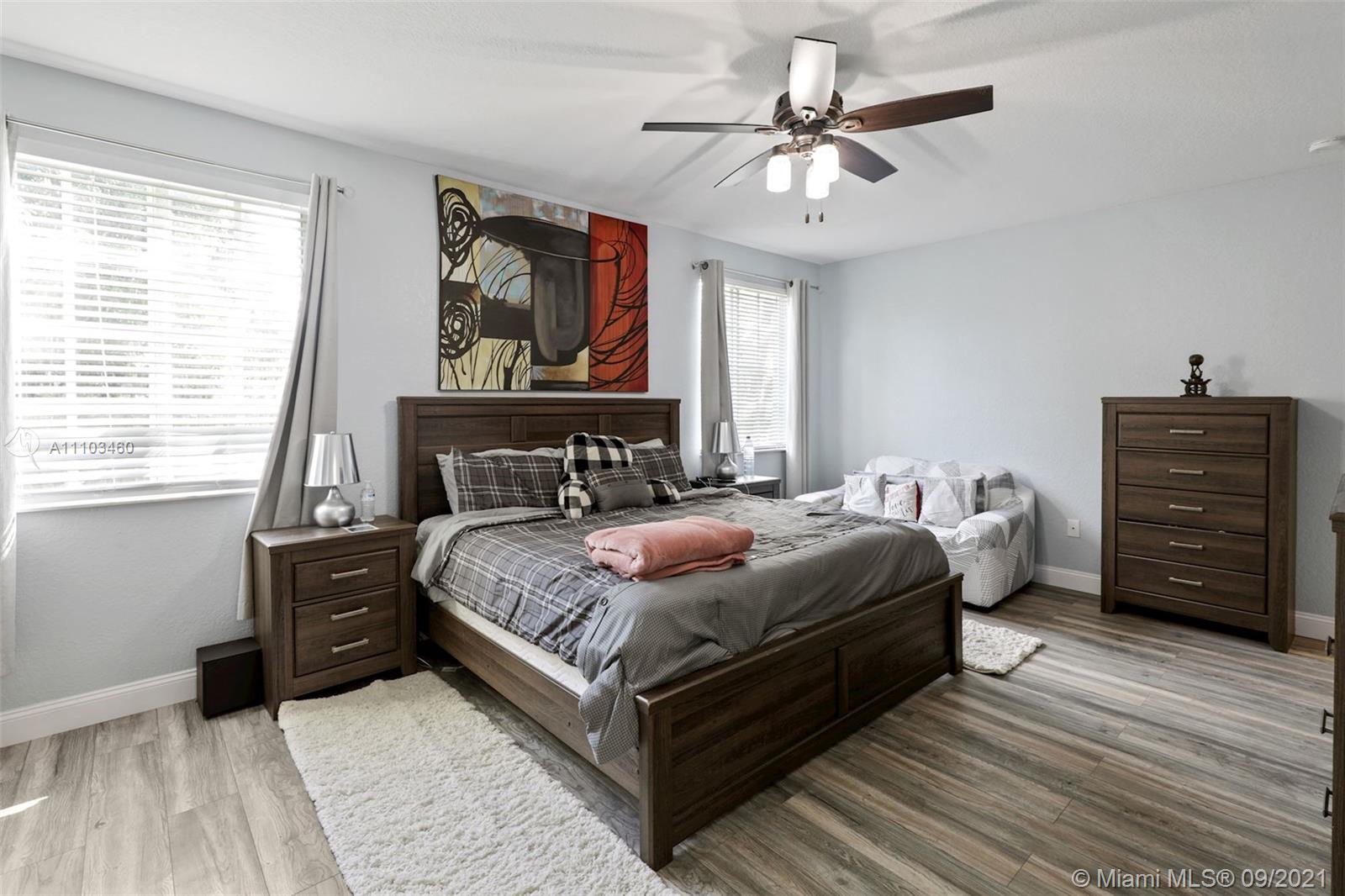 COCONUT CAY - Residential