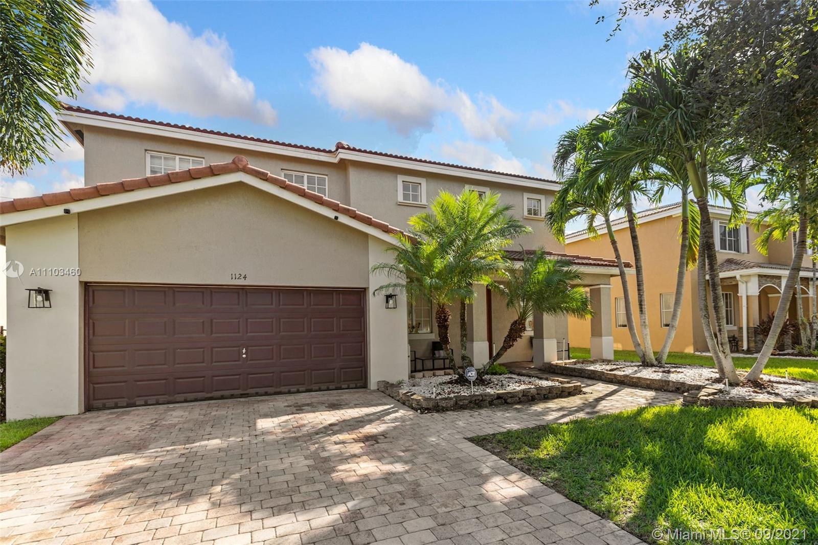 COCONUT CAY - Residential