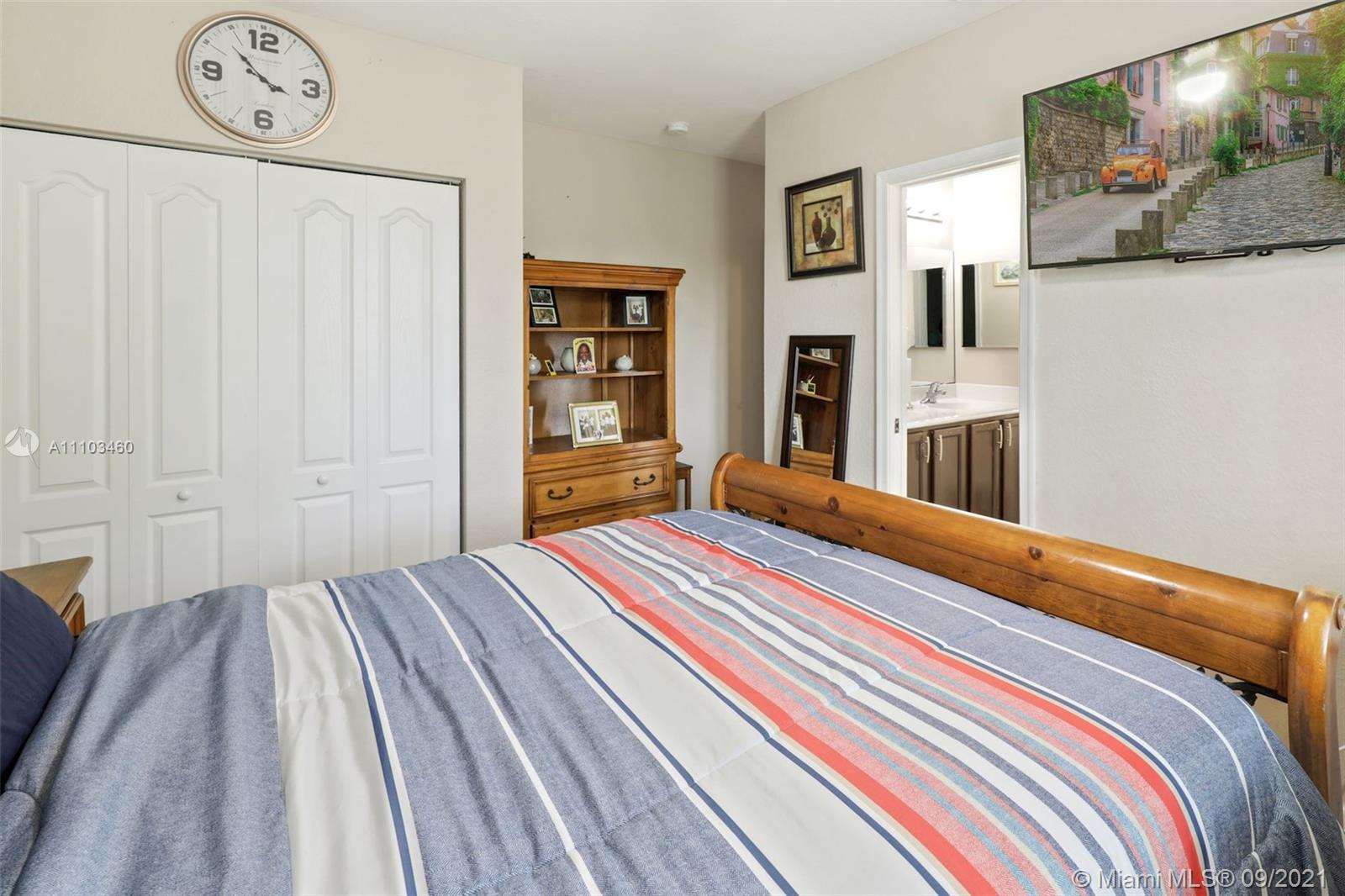 COCONUT CAY - Residential