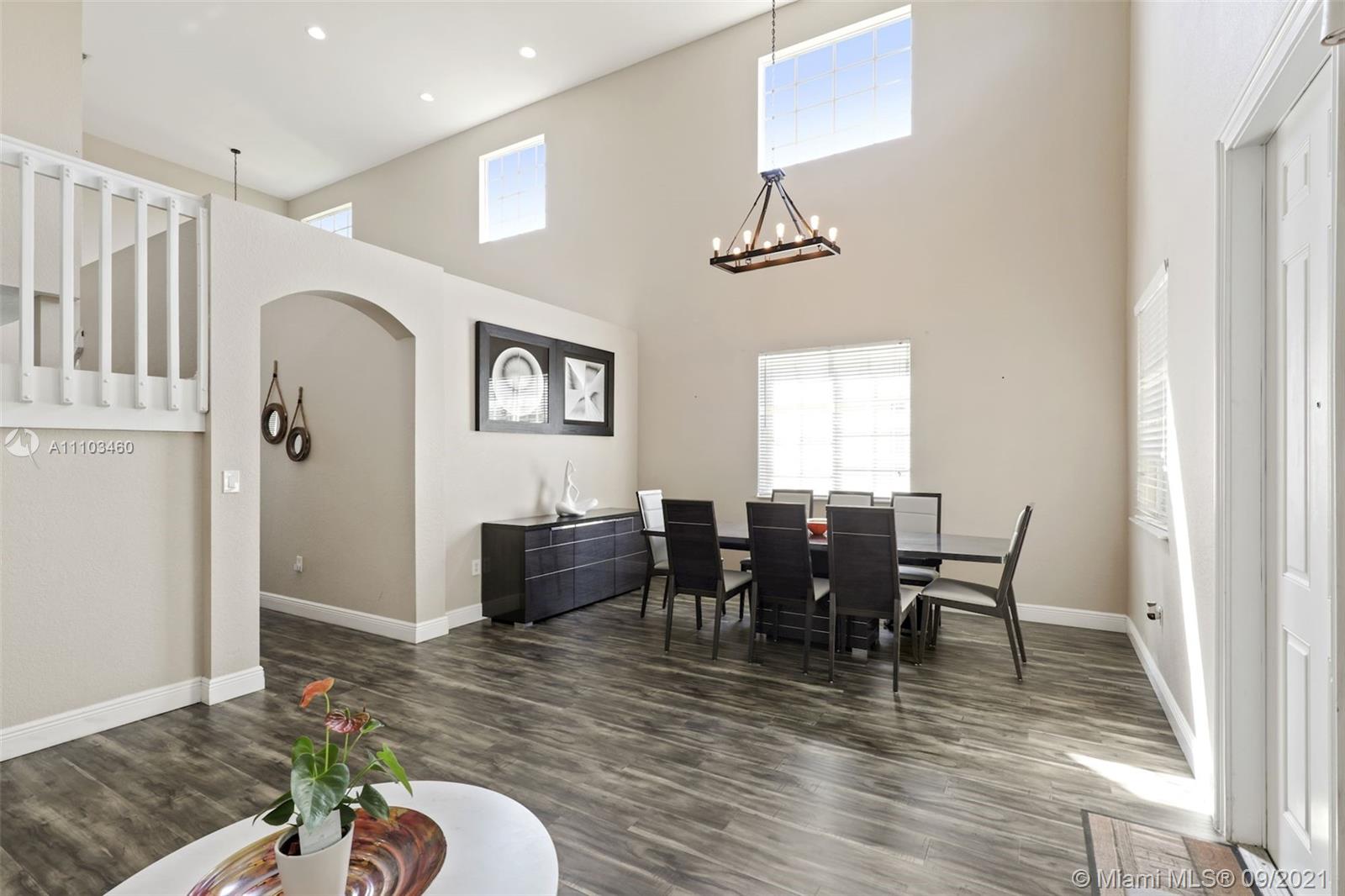 COCONUT CAY - Residential