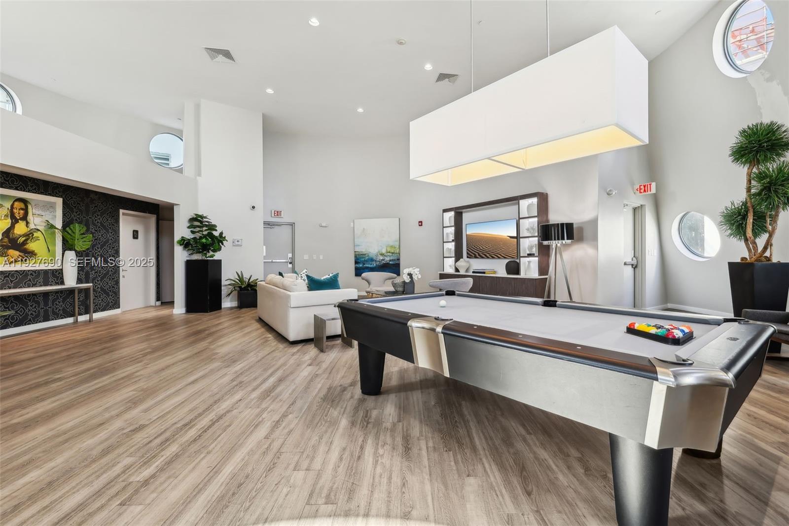 TERRA BEACHSIDE CONDO - Residential Lease