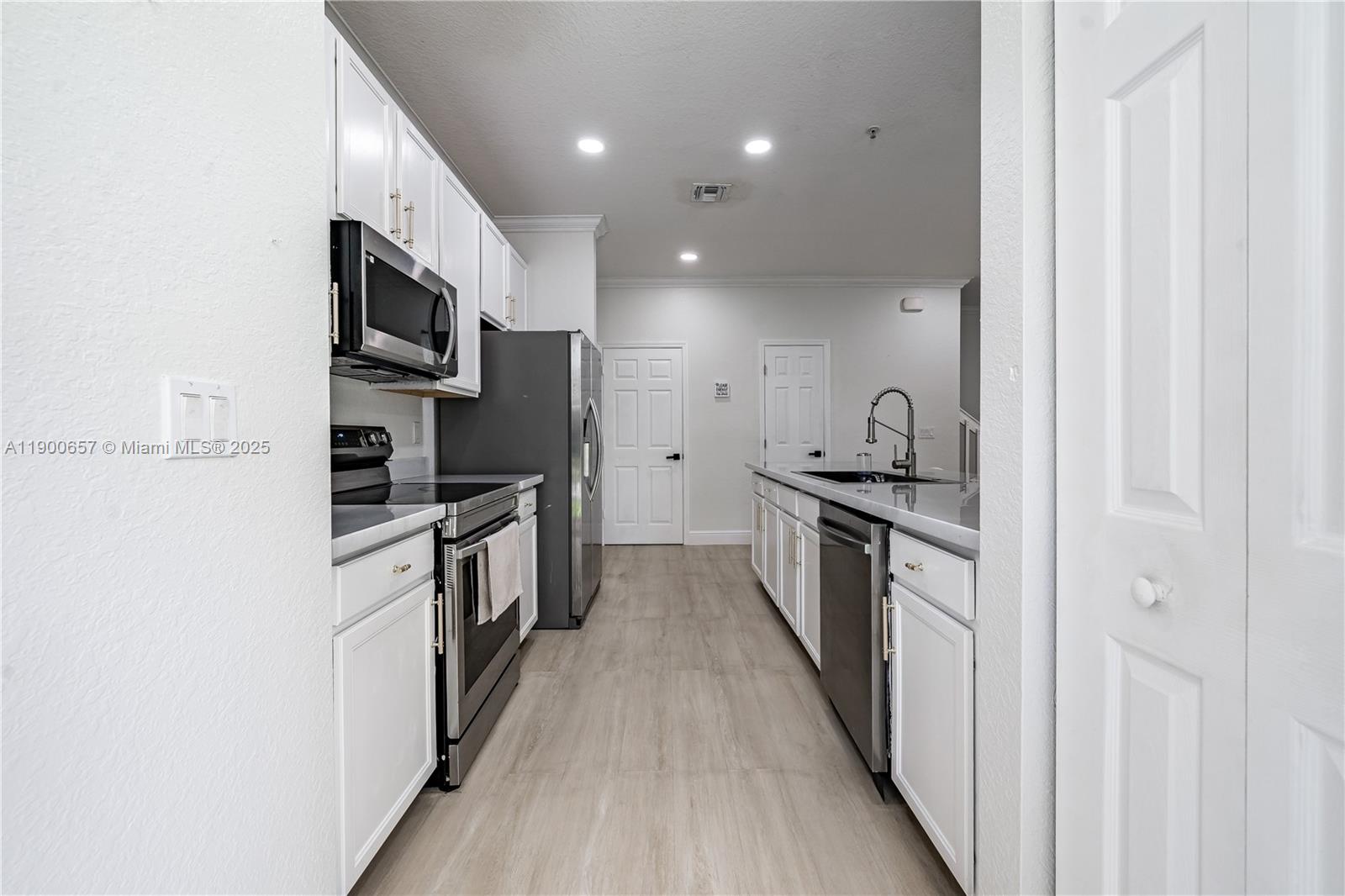 MONTCLAIR - Residential