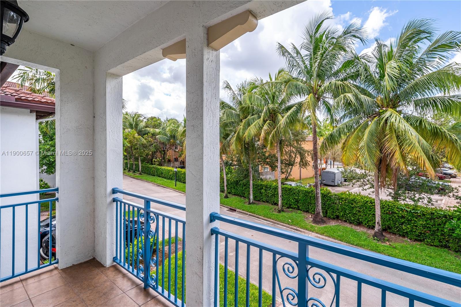 MONTCLAIR - Residential