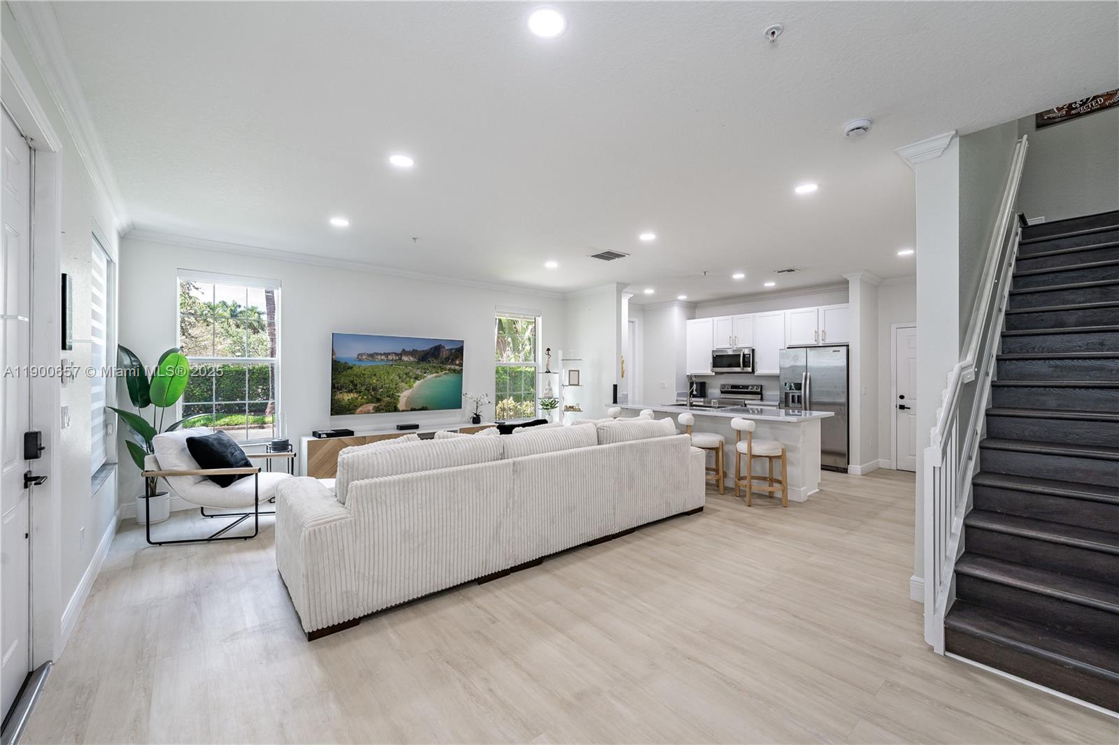 MONTCLAIR - Residential