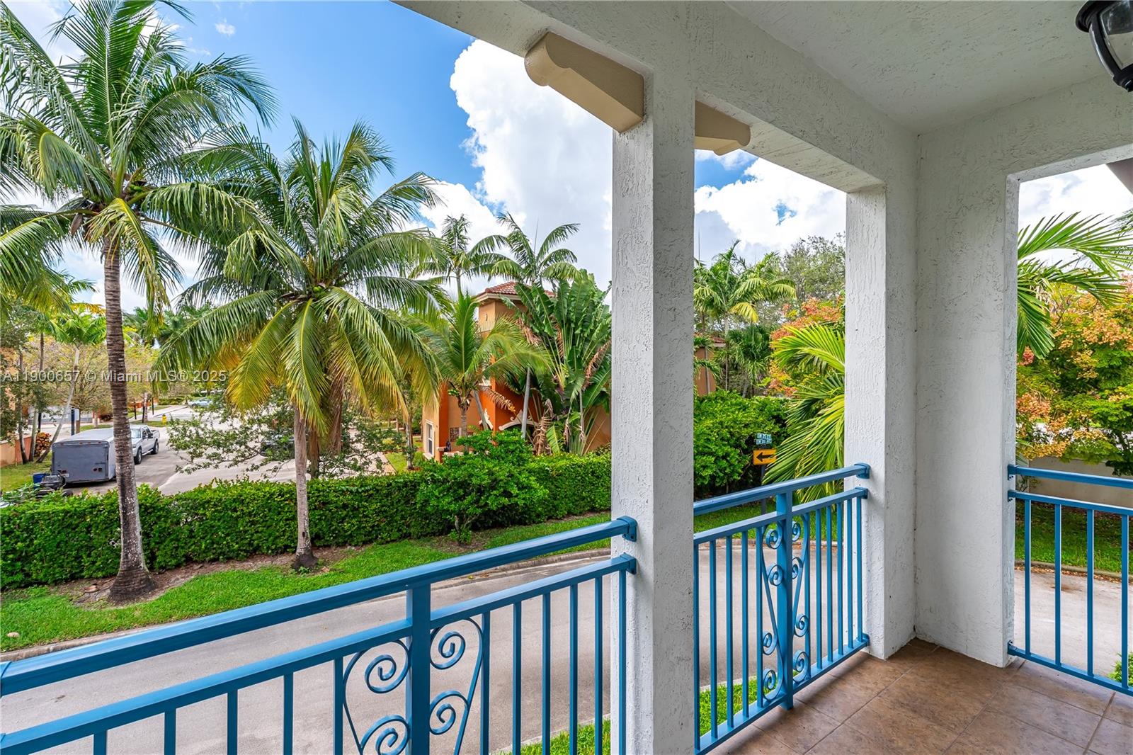 MONTCLAIR - Residential