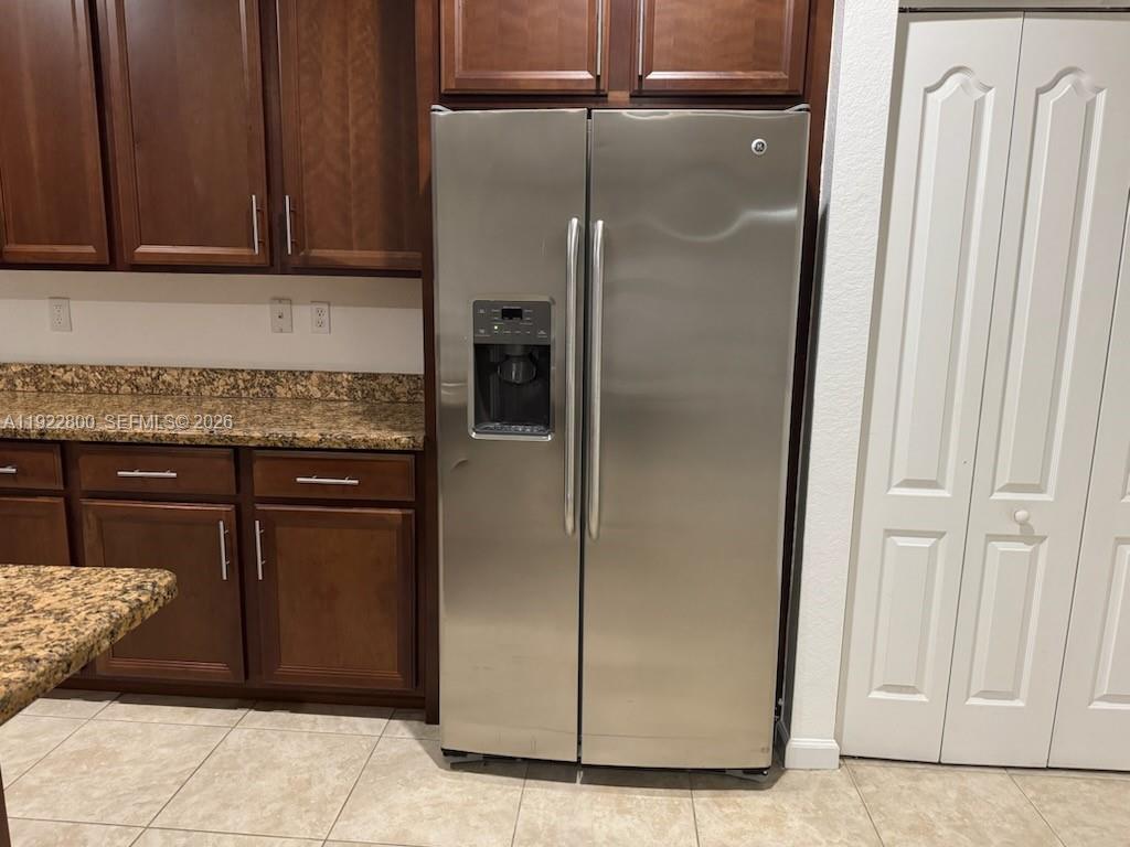 MANDARIN LAKES - Residential