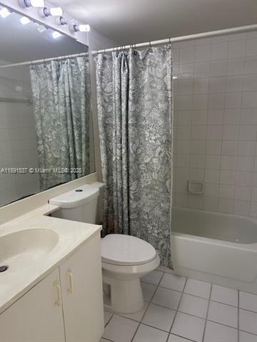KEYS GATE CONDO NO EIGHT - Residential