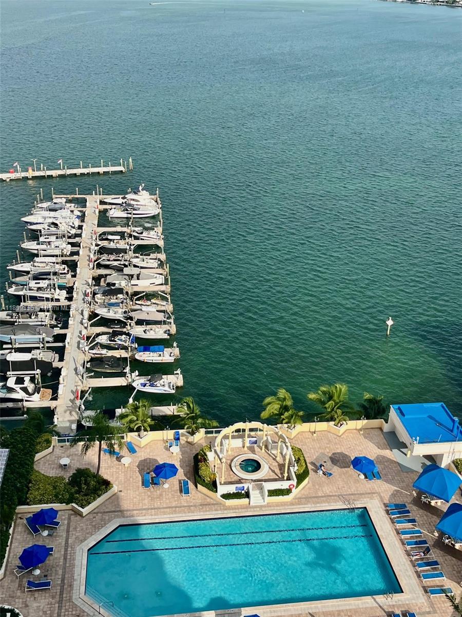 THE GRANDVIEW PALACE COND - Residential