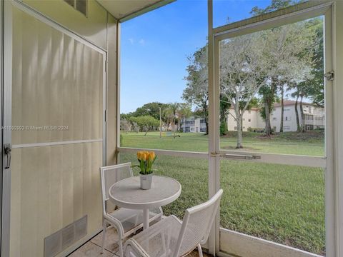 Condominium in Pembroke Pines FL 251 134th Way Way 19.jpg