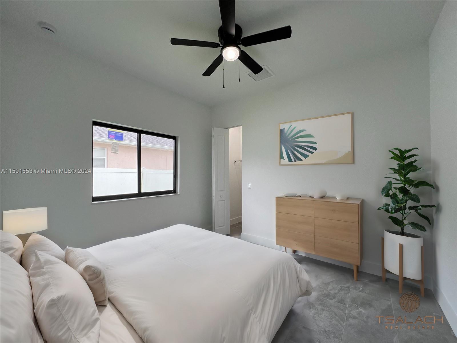 1209 NE 11th St - Residential