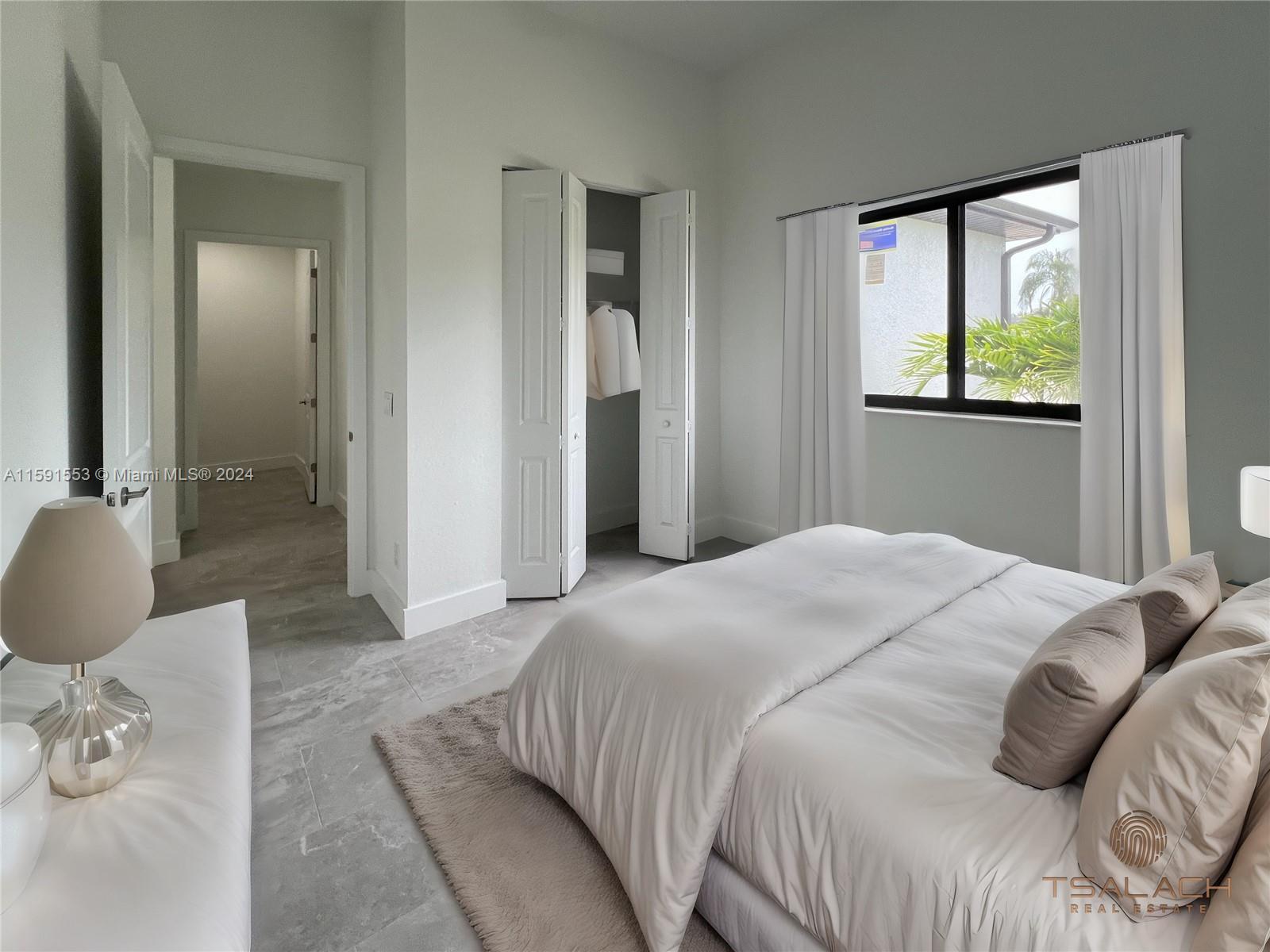 1209 NE 11th St - Residential