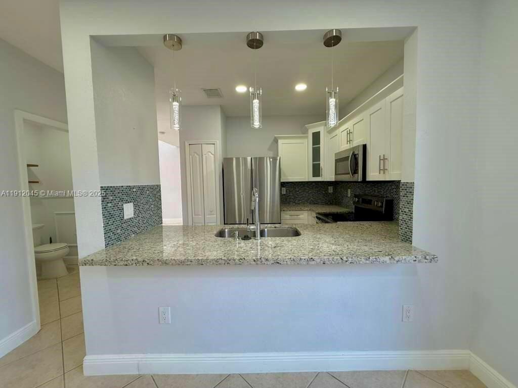 PEMBROKE FALLS PHASE 3 - Residential Lease