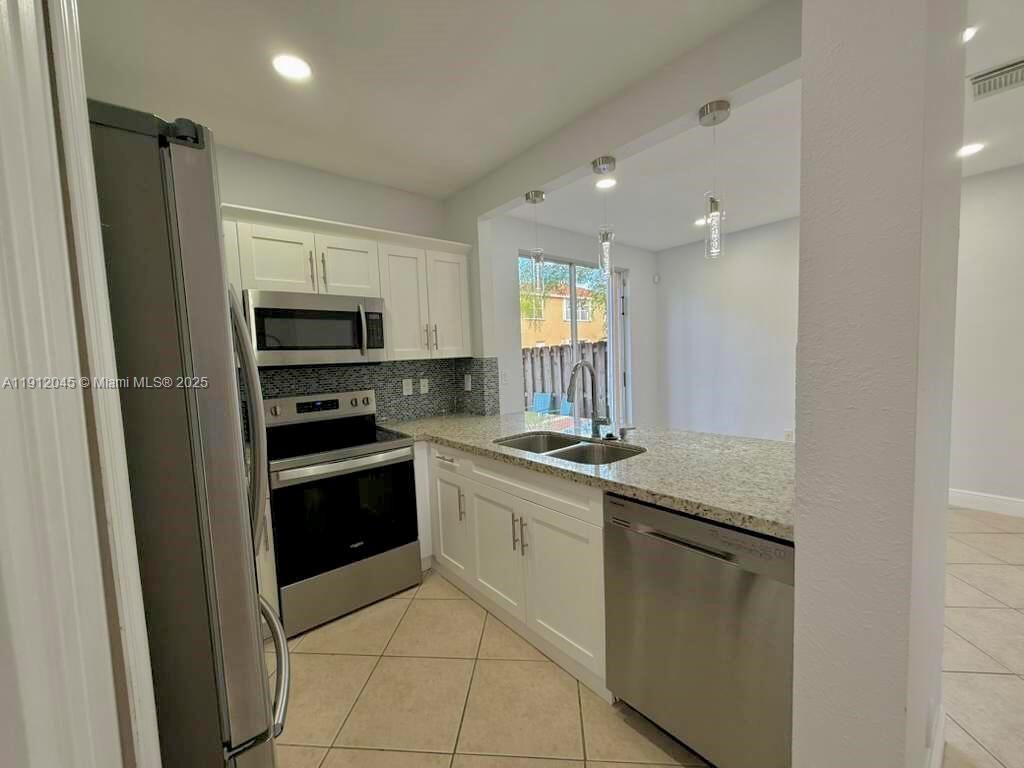 PEMBROKE FALLS PHASE 3 - Residential Lease