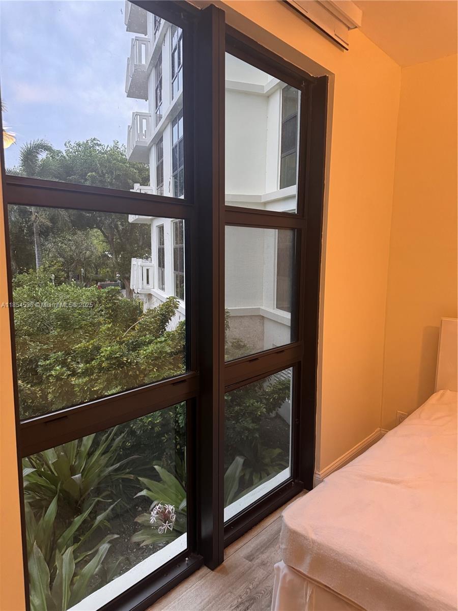 TOWERS OF KEY BISCAYNE CO - Residential Lease