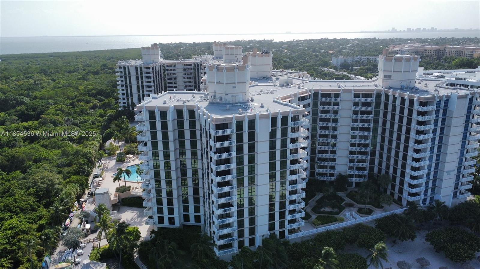 TOWERS OF KEY BISCAYNE CO - Residential Lease