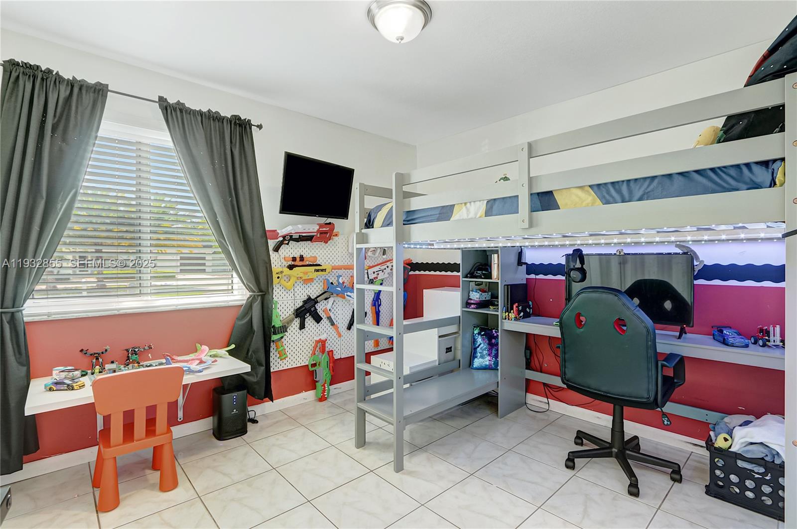 MEADOW WOOD MANOR SEC 5 - Residential