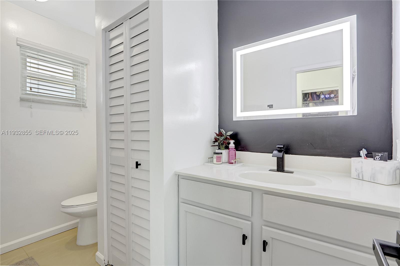 MEADOW WOOD MANOR SEC 5 - Residential