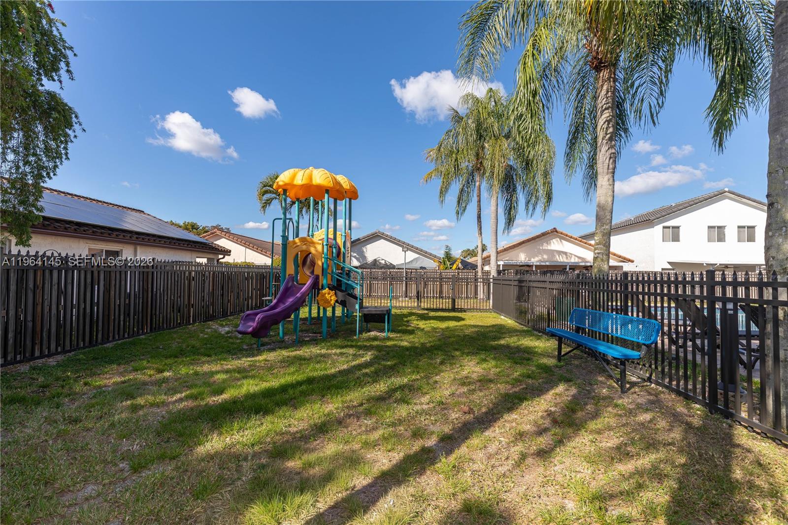 BRIGHTONS MEADOW TRACE - Residential