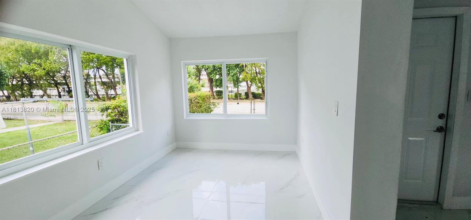 N MIAMI ESTATES - Residential