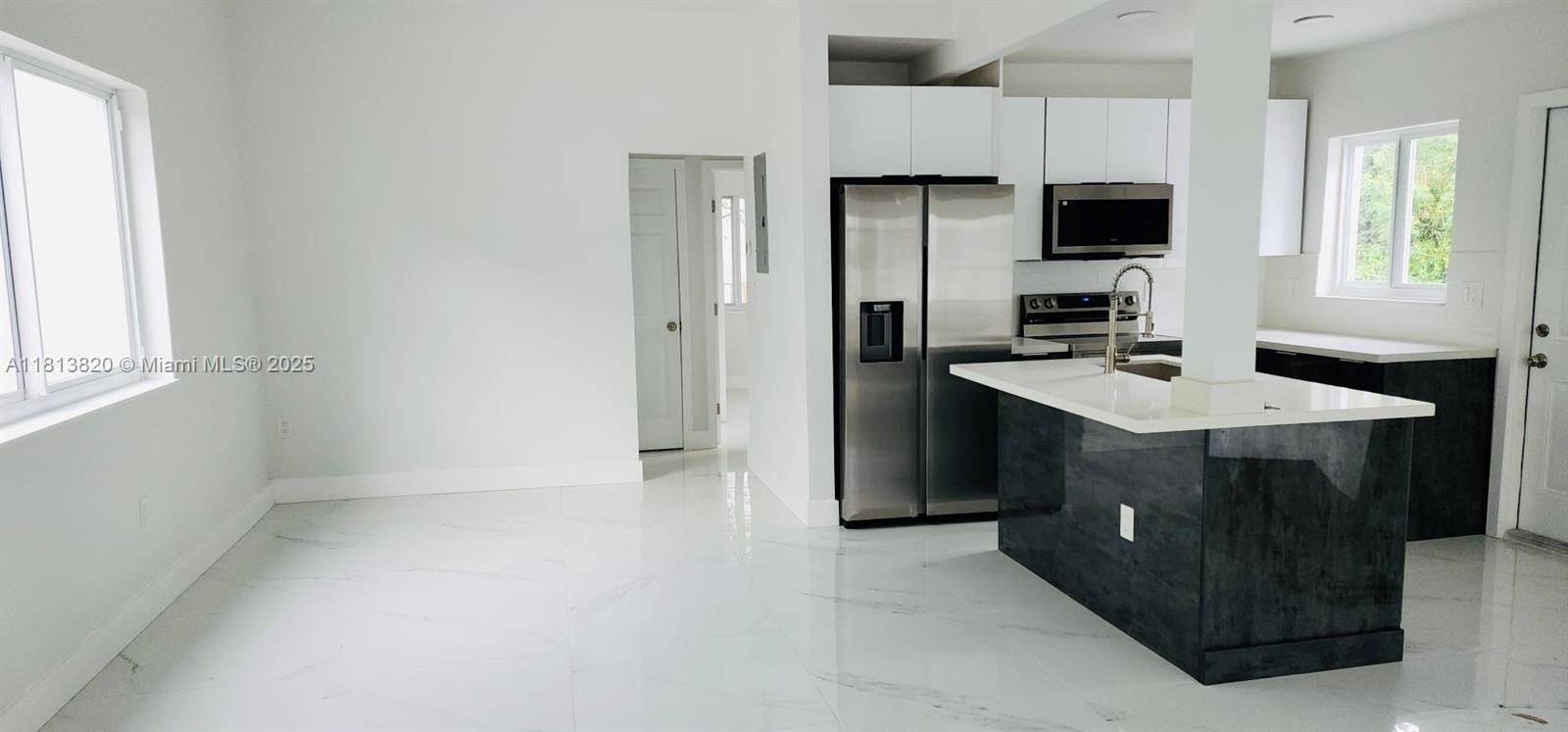 N MIAMI ESTATES - Residential
