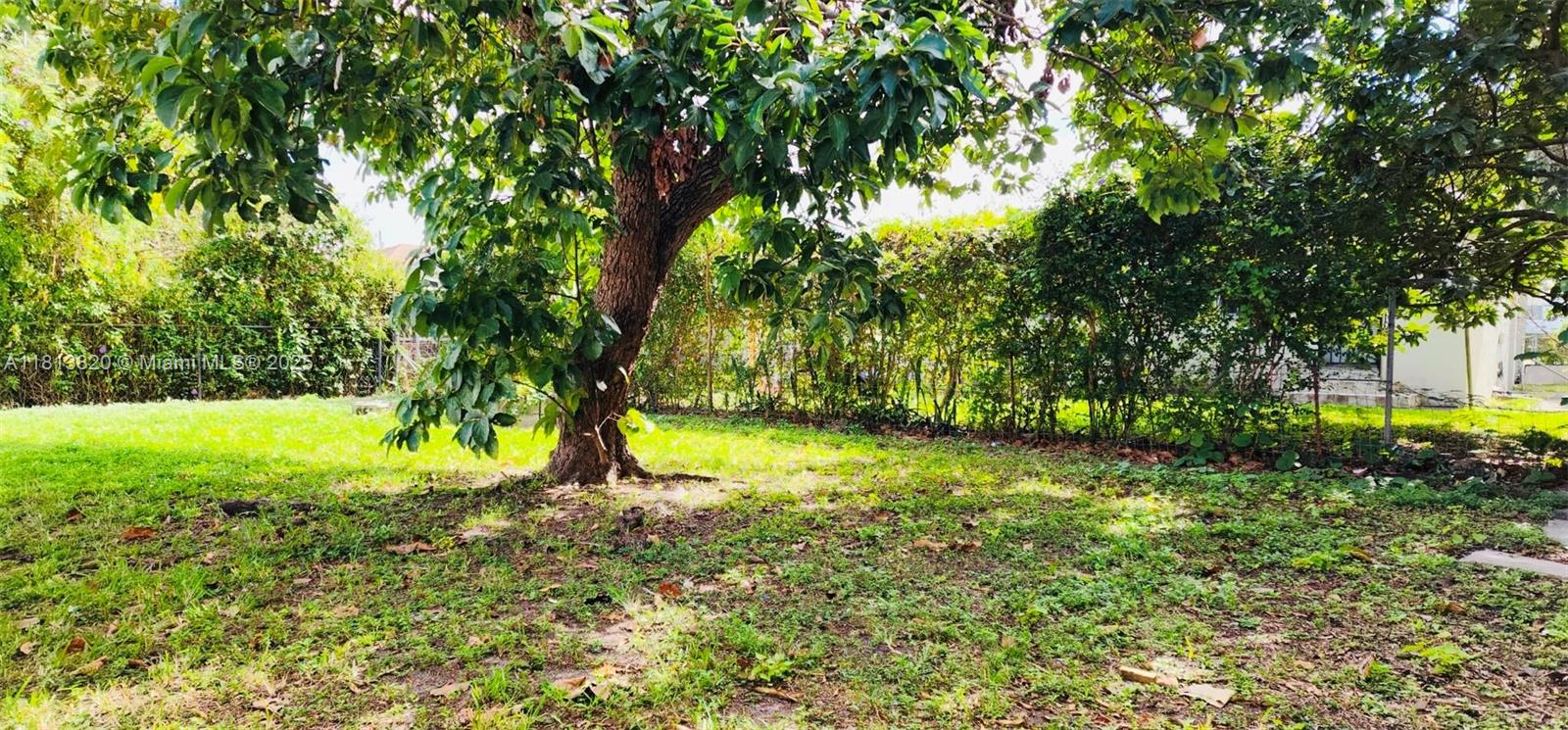 N MIAMI ESTATES - Residential