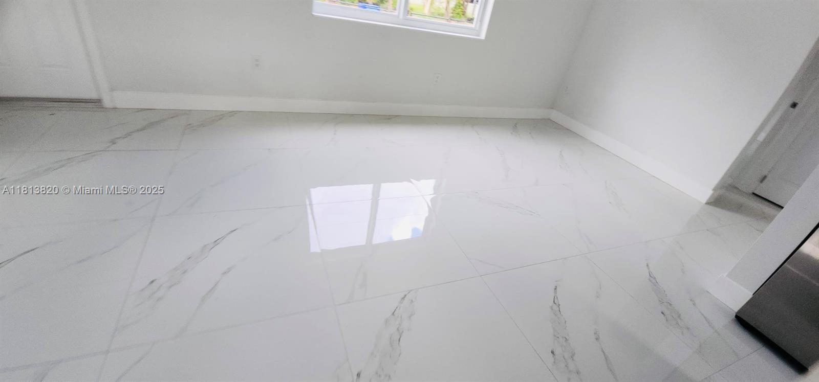 N MIAMI ESTATES - Residential