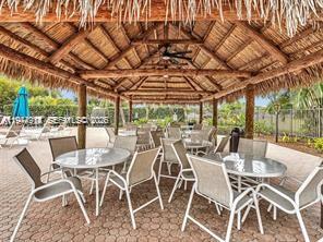 SUNSET PARK LAKE VILLAS S - Residential