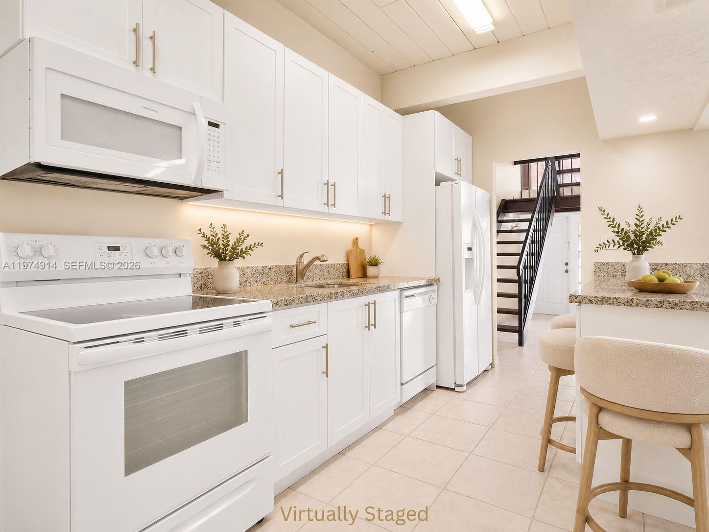 SUNSET PARK LAKE VILLAS S - Residential