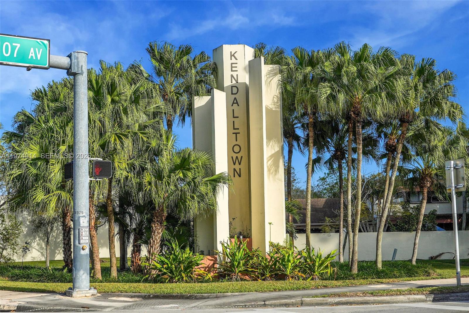 SUNSET PARK LAKE VILLAS S - Residential