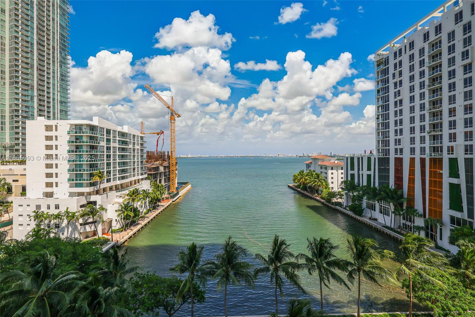 ICON BAY CONDO - Residential