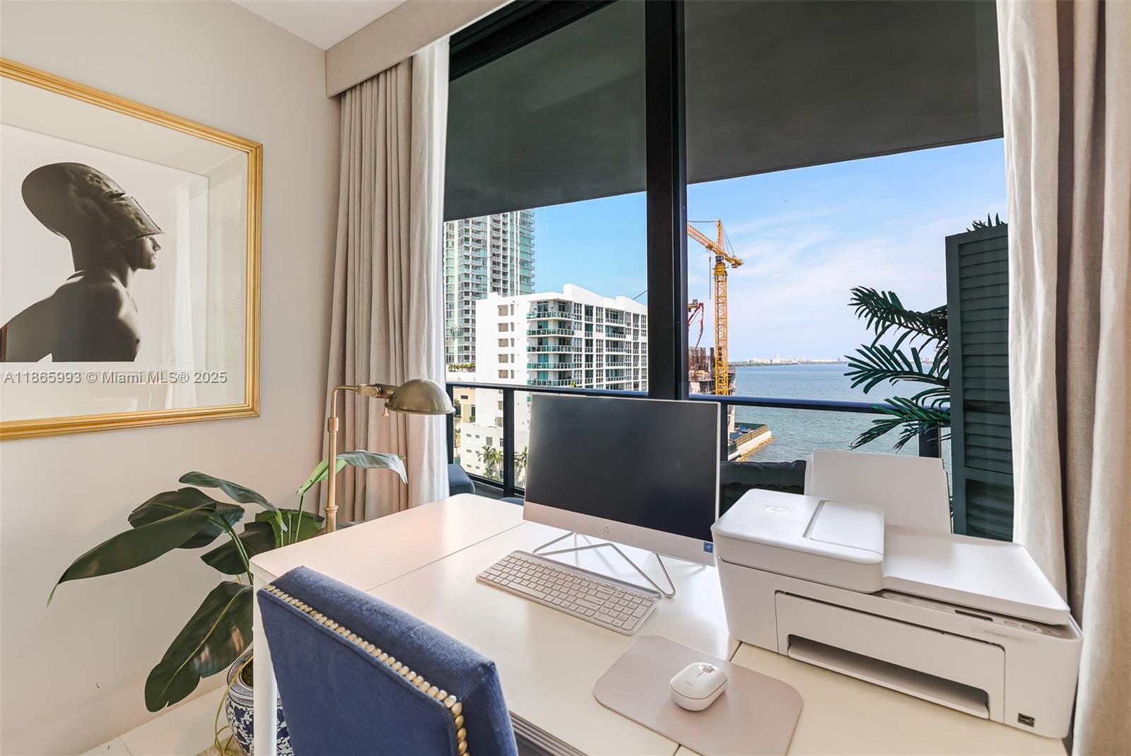 ICON BAY CONDO - Residential