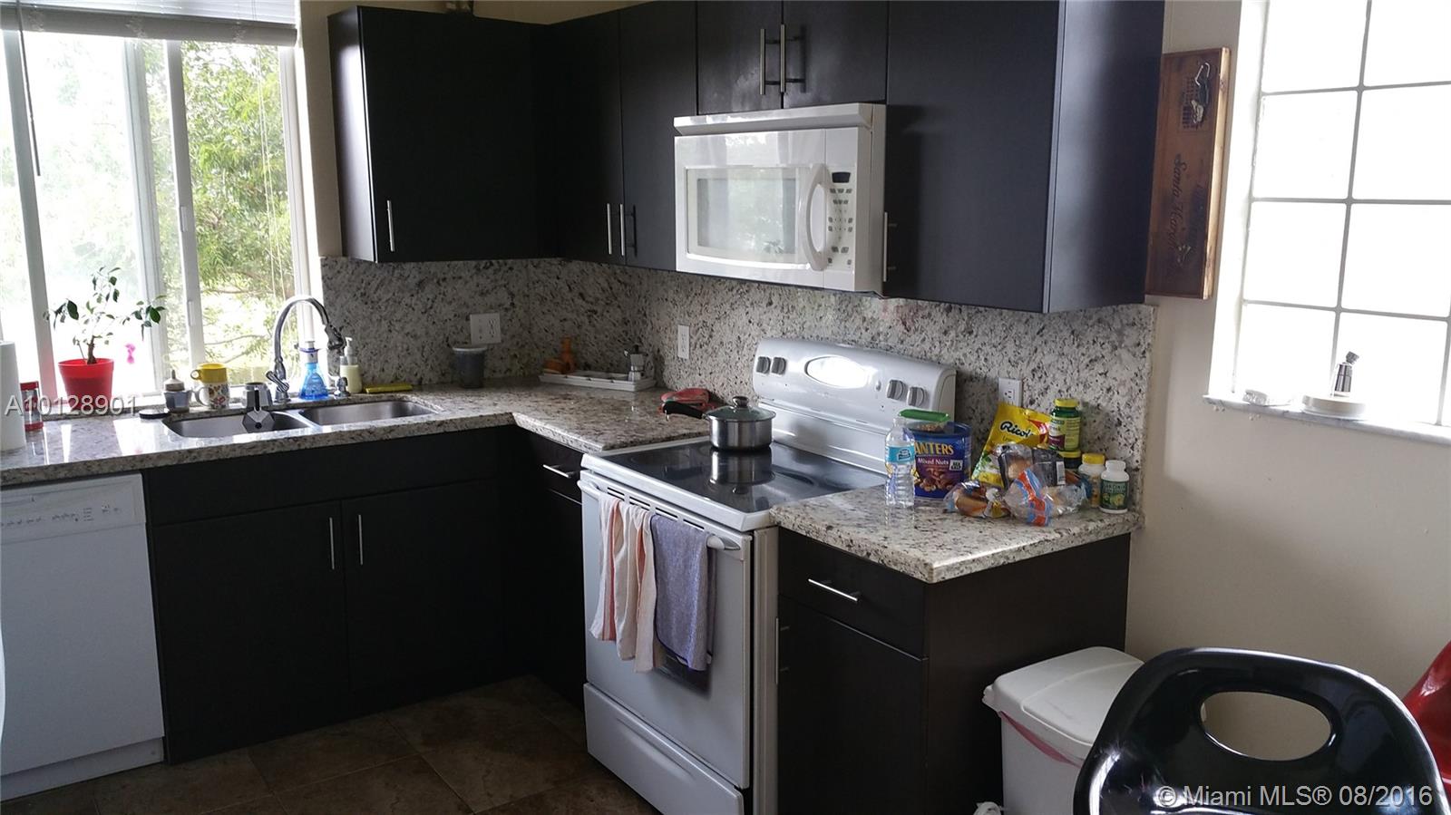 Courtyards At Davie Condo - Residential Lease